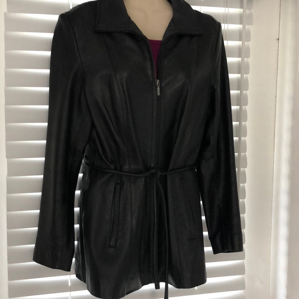 Classy leather Jacket!